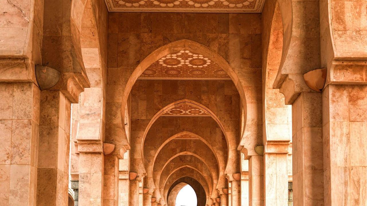 Travelers planning how to get to Casablanca by bus